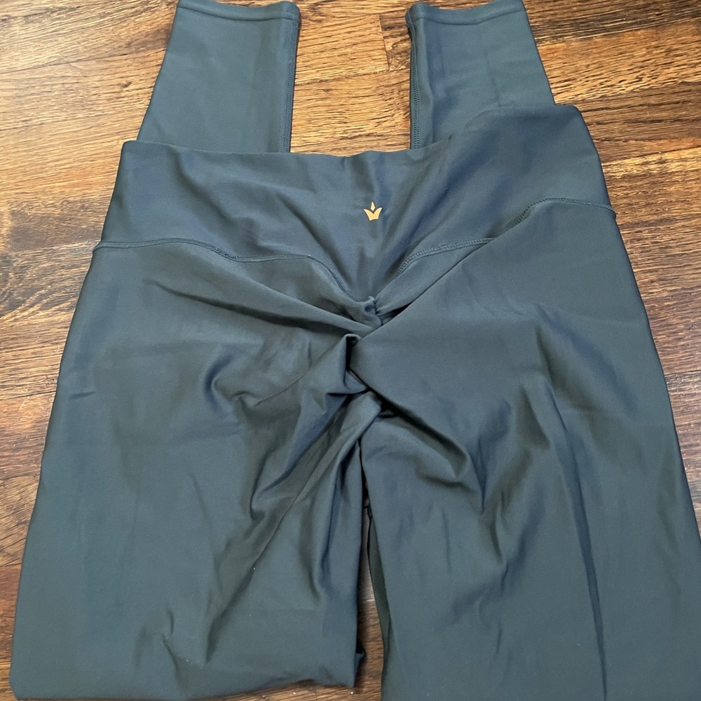 Obsession shapewear scrunch leggings